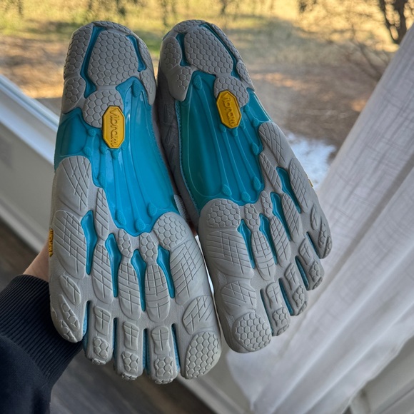 Vibram Fivefingers SEEYA Trail Running Shoes Blue Gray EU37 Womens US Size 7 - Picture 2 of 3